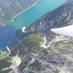 Flugwegposition um 12:37:19: Aufgenommen in der Nähe von Gemeinde Eben am Achensee, Österreich in 2221 Meter